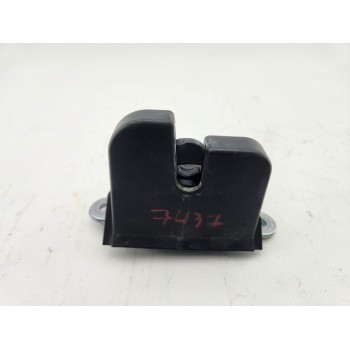 CERRADURA MALETERO / PORTON 2G6827505B 
