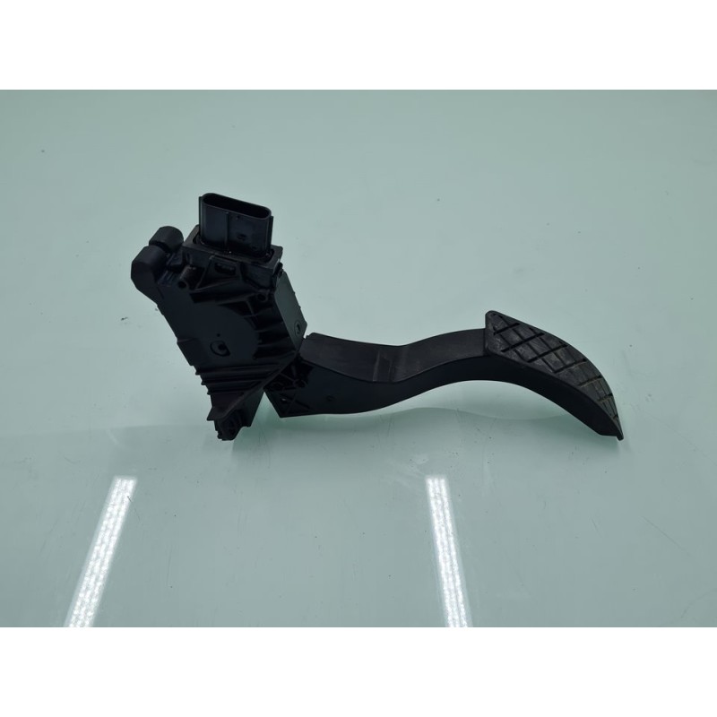 PEDAL ACELERADOR 5Q1723503K 