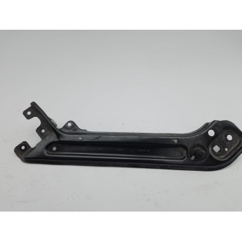 SOPORTE FARO IZQUIERDO 5E3806929 