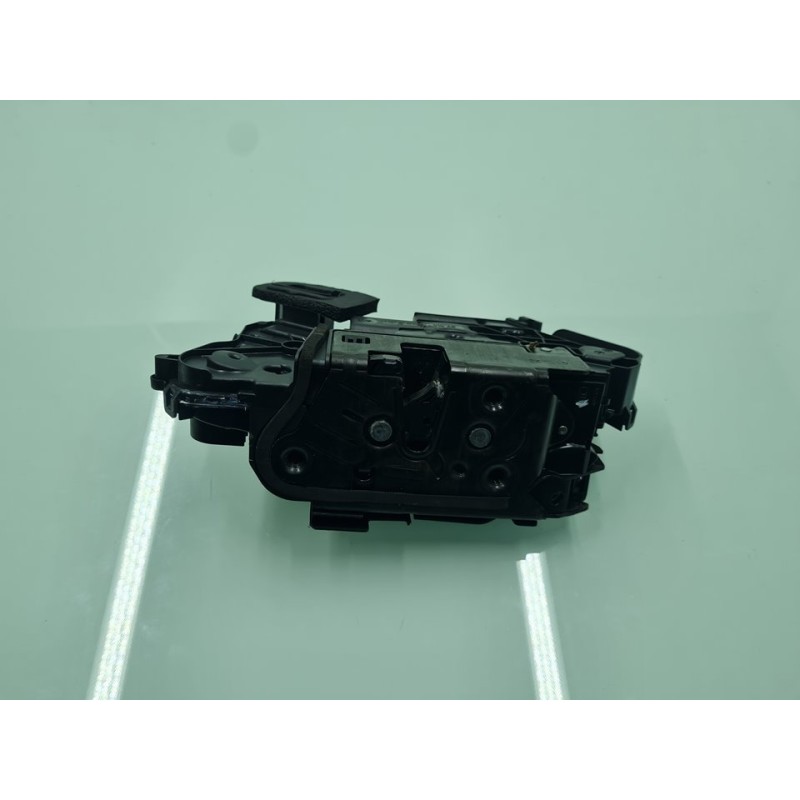 CERRADURA PUERTA DELANTERA IZQUIERDA 5NB837015E 