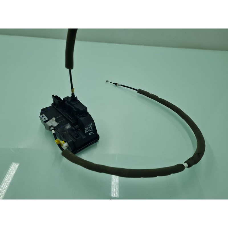 CERRADURA PUERTA DELANTERA IZQUIERDA 