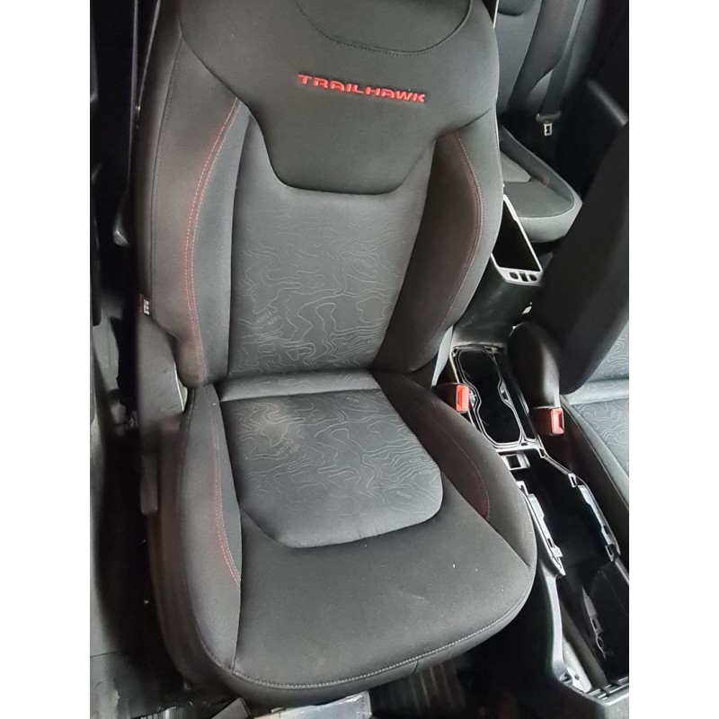 ASIENTO DELANTERO DERECHO 