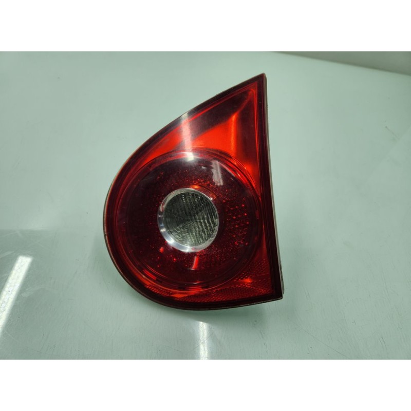 PILOTO TRASERO DERECHO INTERIOR 1K6945094J 