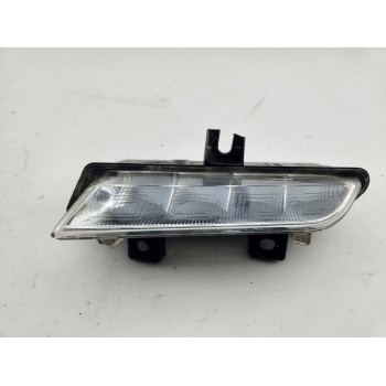 LUZ DIURNA IZQUIERDA 266059493R 