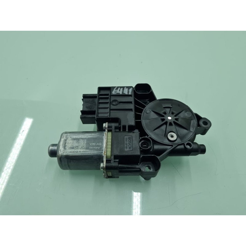 MOTOR ELEVALUNAS DELANTERO DERECHO 2Q1959406B 