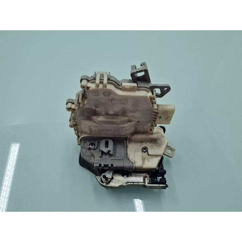 CERRADURA PUERTA DELANTERA DERECHA 8J1837016C 