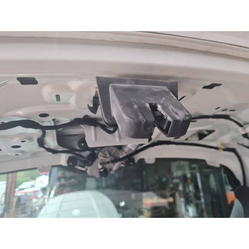CERRADURA MALETERO / PORTON 5F0827505 