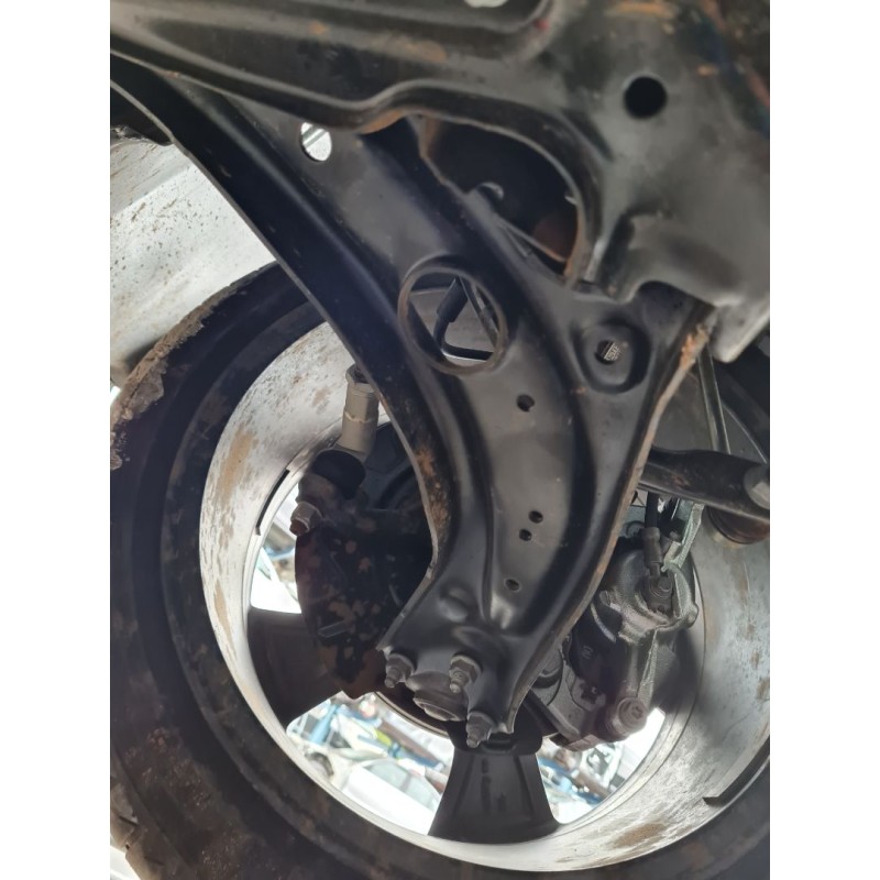 BRAZO SUSPENSION INFERIOR DELANTERO IZQUIERDO 5WA407151A 