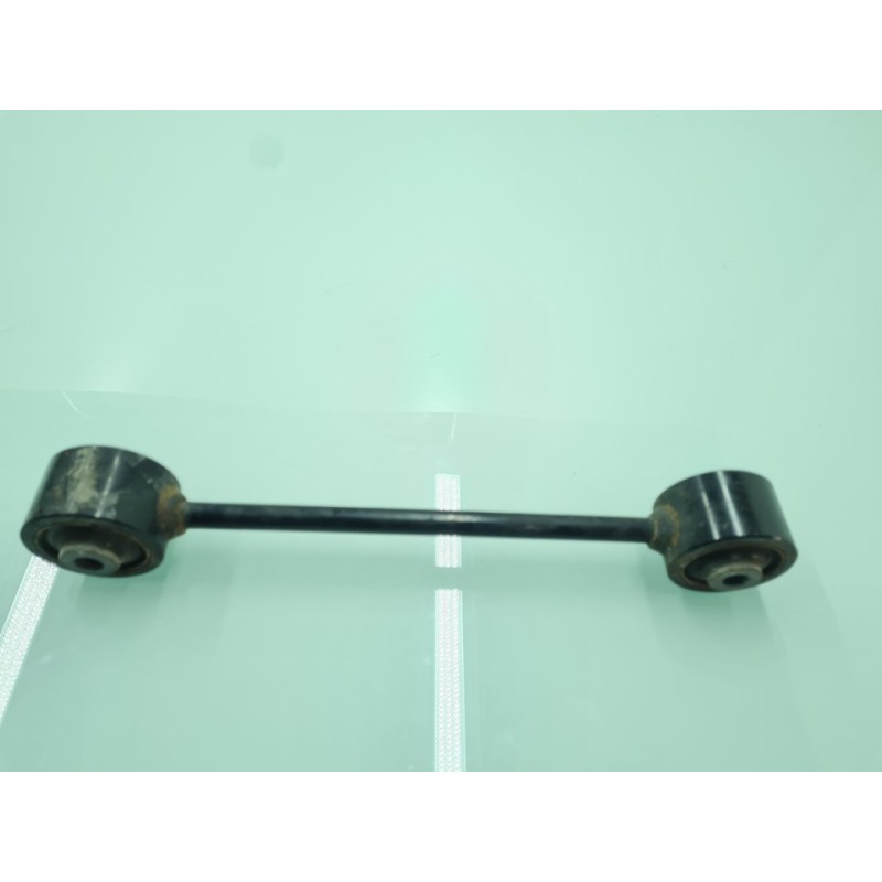 BRAZO SUSPENSION SUPERIOR TRASERO IZQUIERDO 
