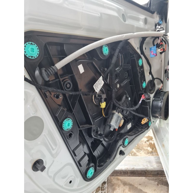ELEVALUNAS DELANTERO IZQUIERDO 5E3837655A 