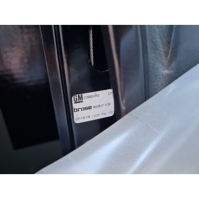 ELEVALUNAS DELANTERO IZQUIERDO 20952452 