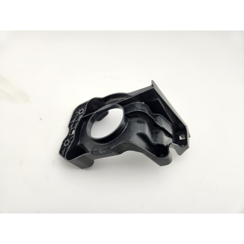 SOPORTE DELANTERO DERECHO 5FA807594 