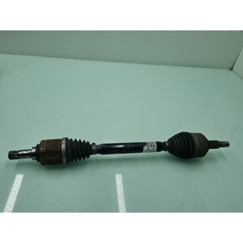 TRANSMISION DELANTERA IZQUIERDA 8200934676 