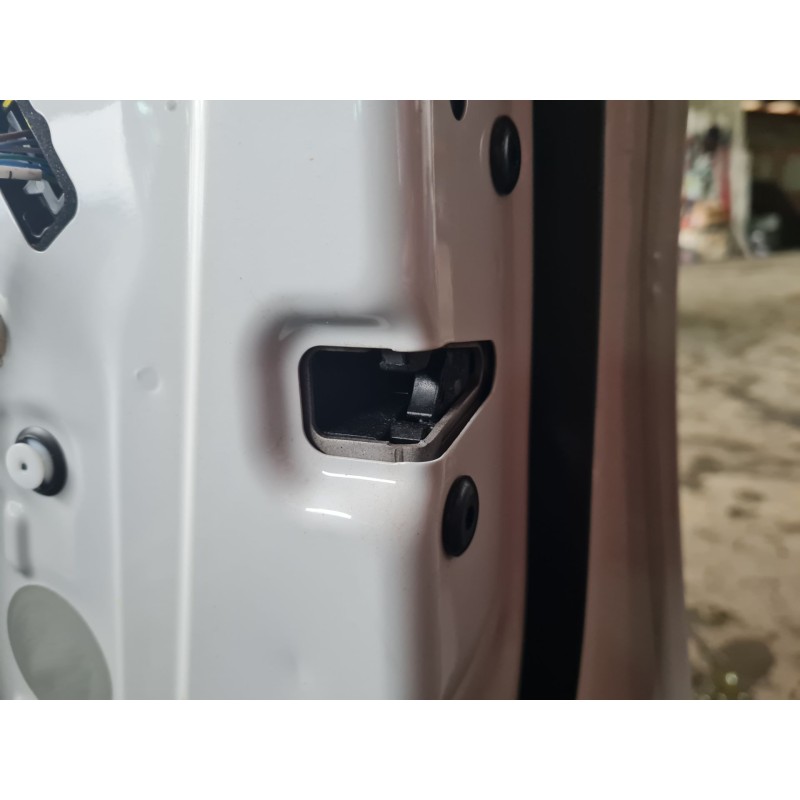 CERRADURA PUERTA DELANTERA DERECHA 5TB837016E 