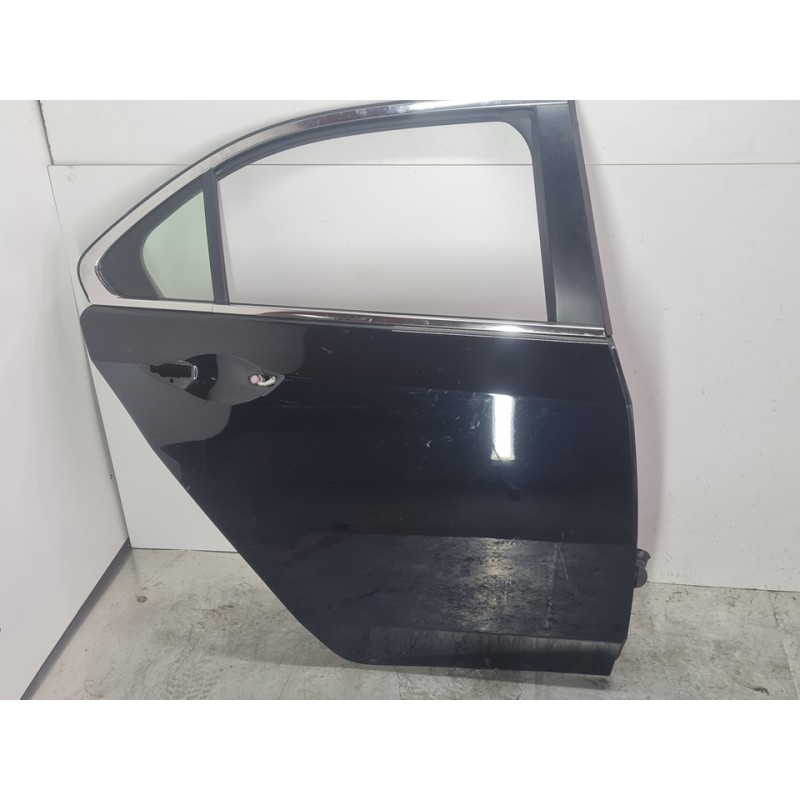 PUERTA TRASERA DERECHA 