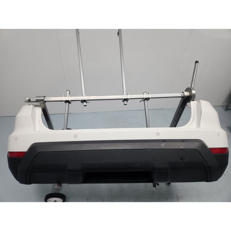 PARAGOLPES TRASERO 