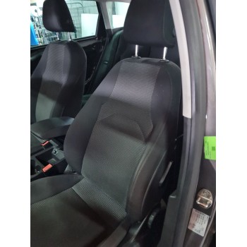 ASIENTO DELANTERO IZQUIERDO 