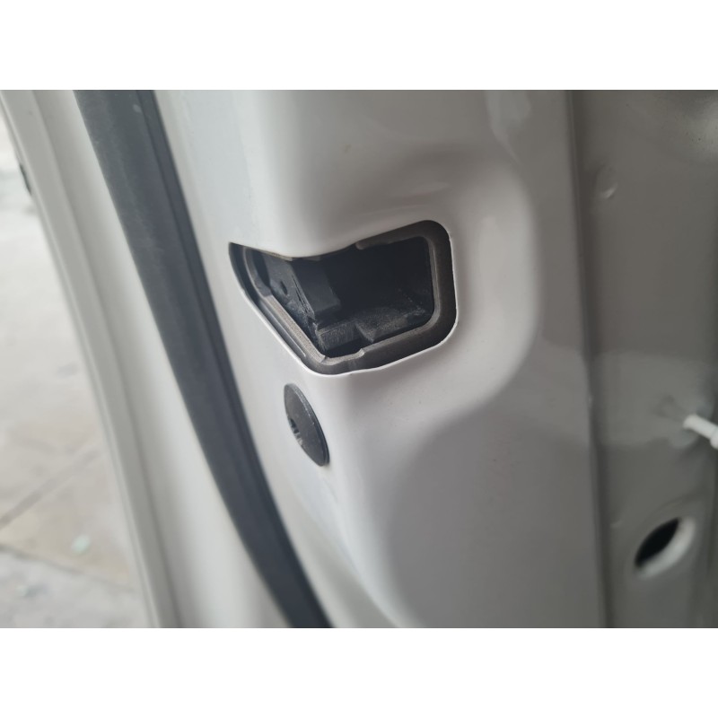 CERRADURA PUERTA DELANTERA IZQUIERDA 5TB837015E 