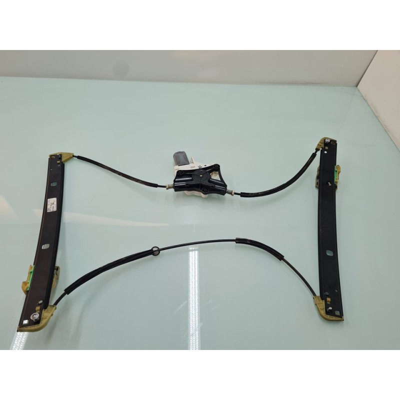 ELEVALUNAS DELANTERO IZQUIERDO 4G0837461 