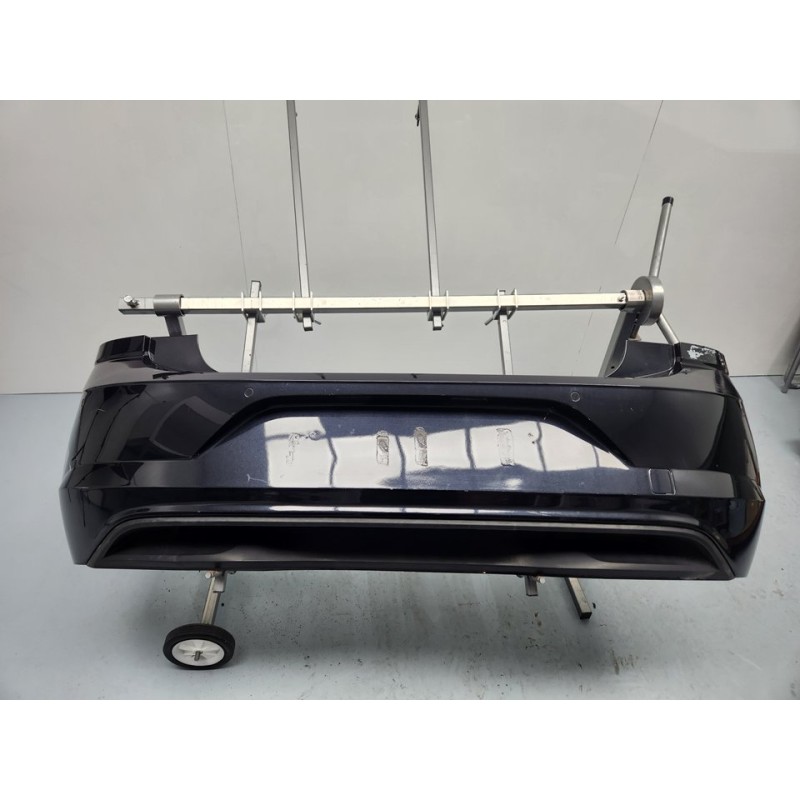 PARAGOLPES TRASERO 