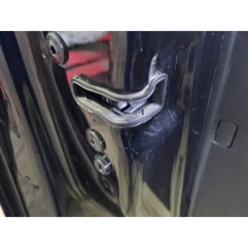 CERRADURA PUERTA DELANTERA IZQUIERDA 