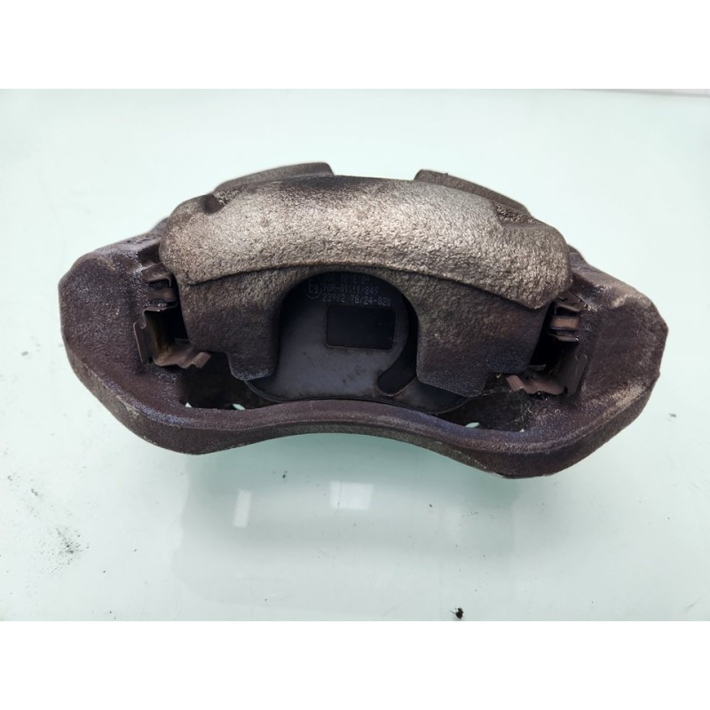 PINZA DE FRENO DELANTERA IZQUIERDA 