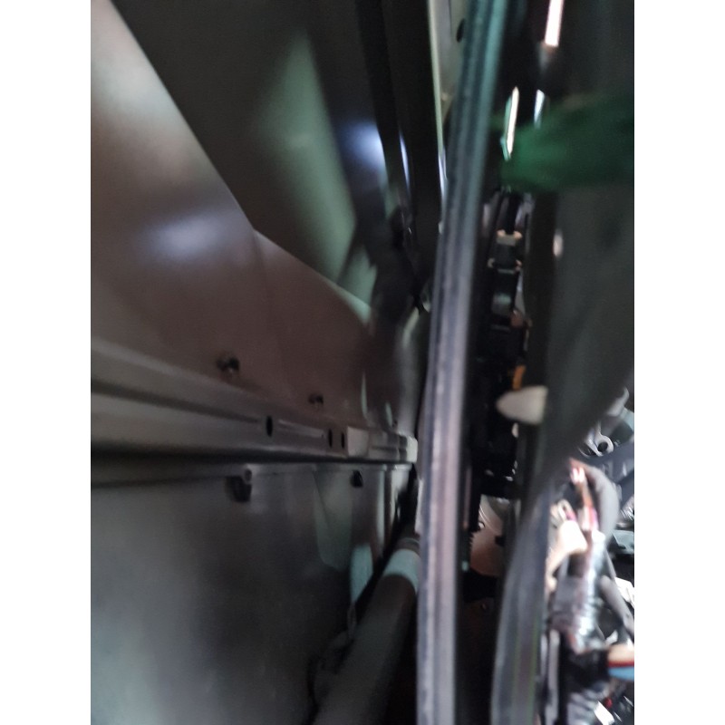 ELEVALUNAS DELANTERO IZQUIERDO 69820F4051 