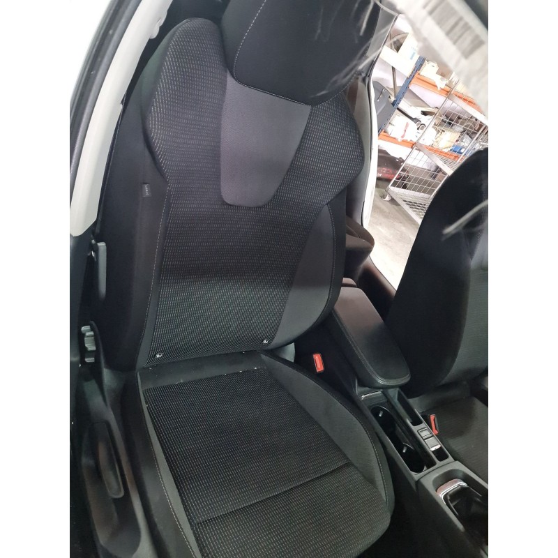 ASIENTO DELANTERO DERECHO 