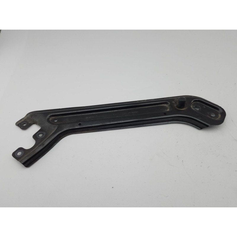 SOPORTE FARO DERECHO 5E3805932 