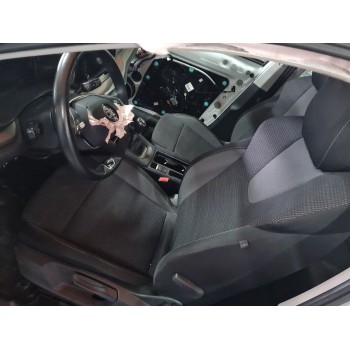 ASIENTO DELANTERO IZQUIERDO 