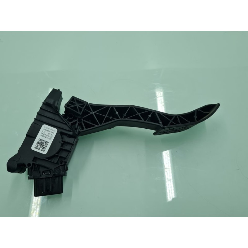PEDAL ACELERADOR 5Q1723503K 