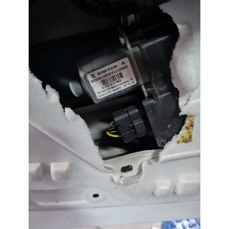 ELEVALUNAS DELANTERO IZQUIERDO 9806088180 