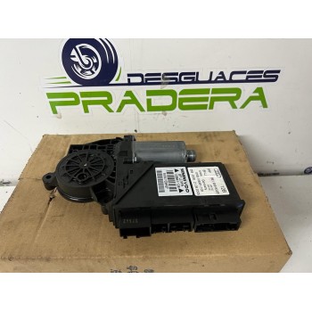 MOTOR ELEVALUNAS DELANTERO DERECHO 8E1959802B 