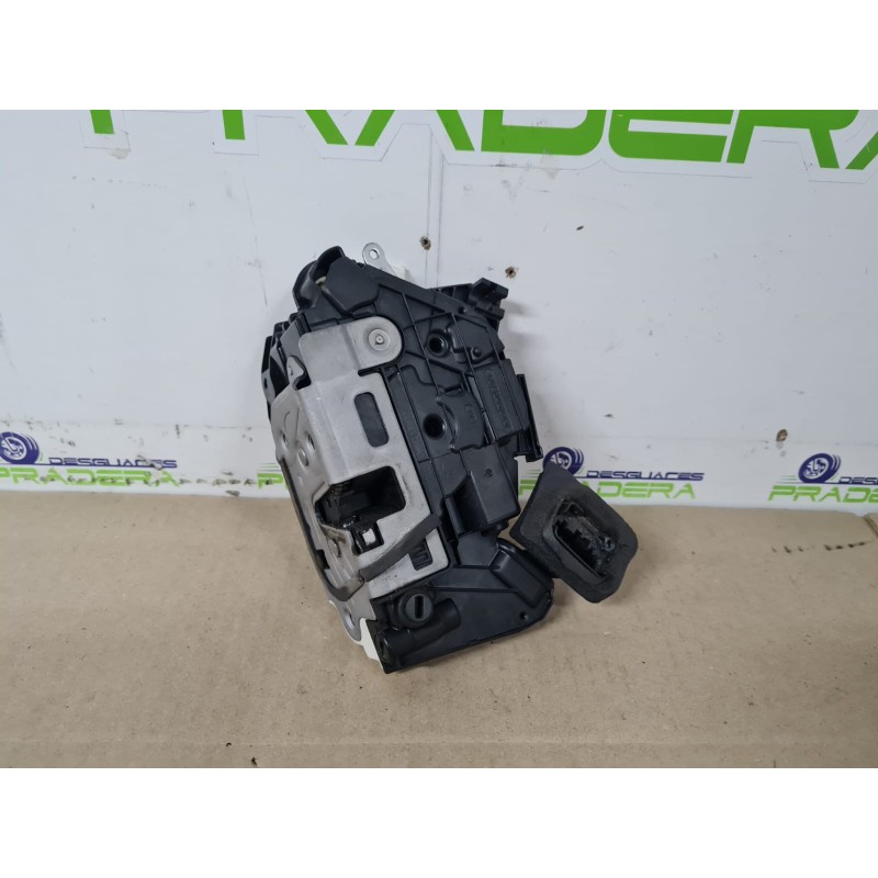 CERRADURA PUERTA TRASERA DERECHA 5K4839016AF 