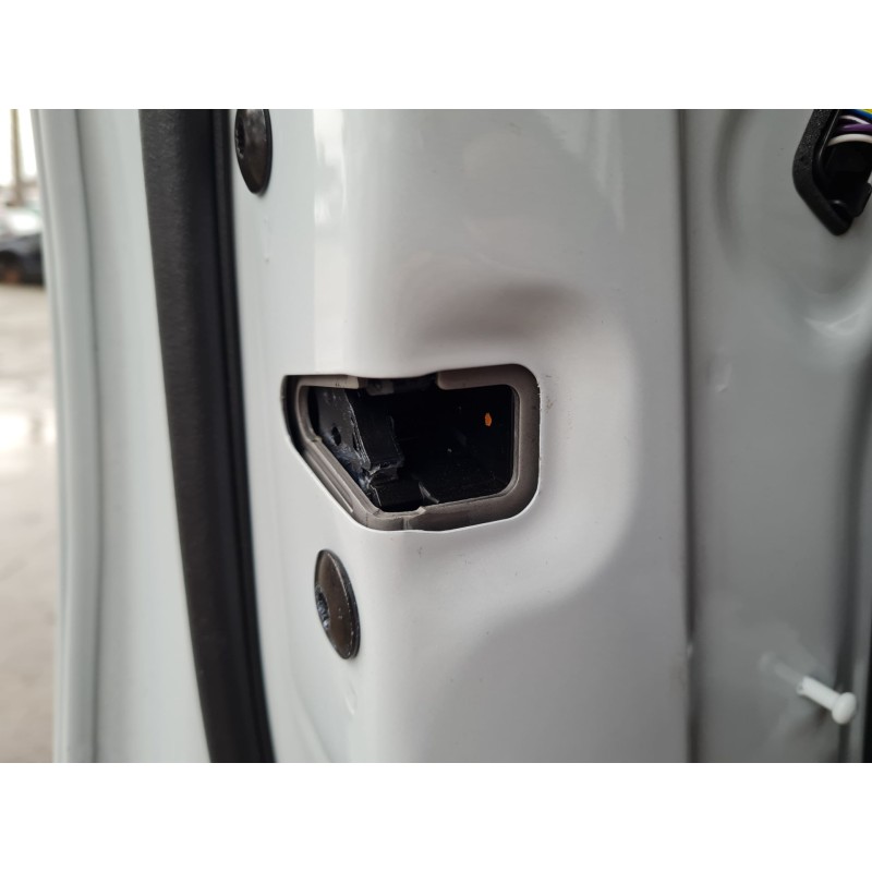 CERRADURA PUERTA DELANTERA IZQUIERDA 5TB837015E 