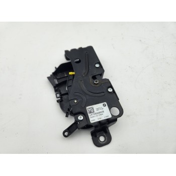 CERRADURA MALETERO / PORTON UK738328308 