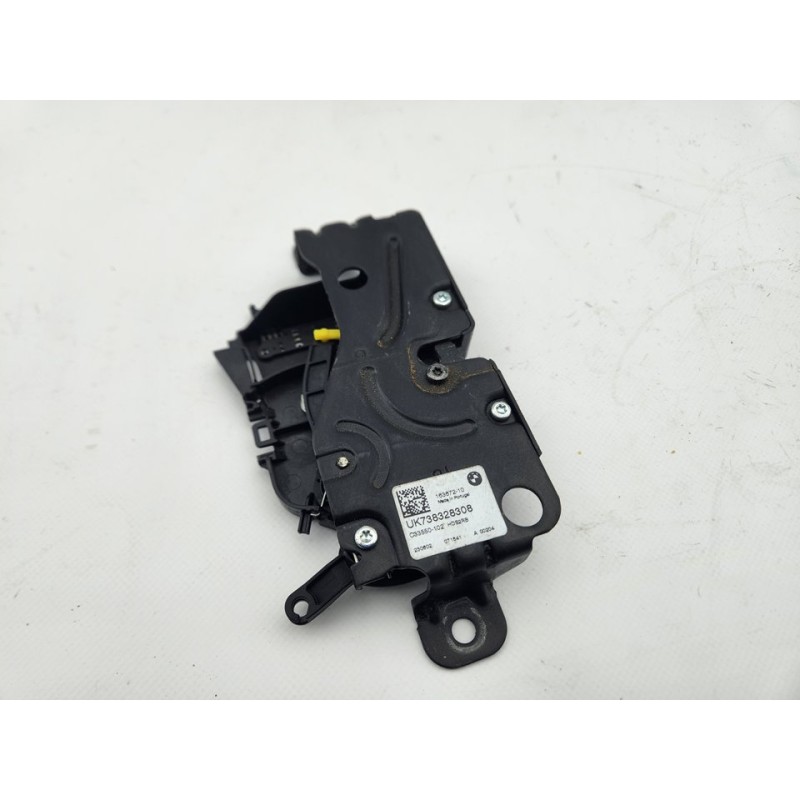 CERRADURA MALETERO / PORTON UK738328308 
