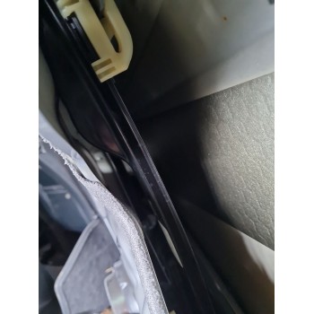 ELEVALUNAS TRASERO DERECHO GN15A27000EB 