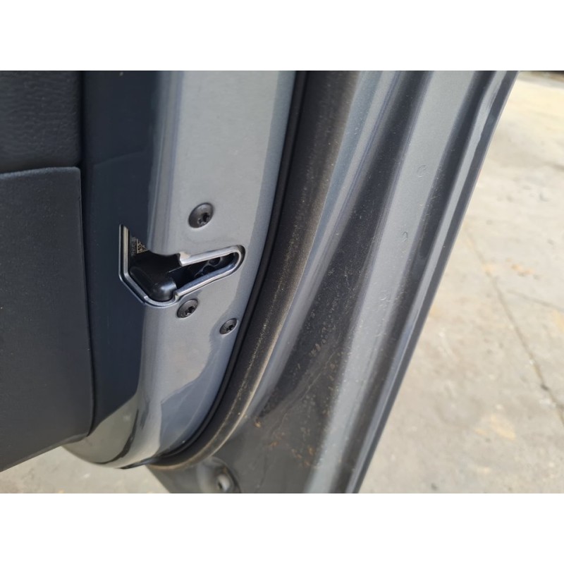CERRADURA PUERTA DELANTERA DERECHA 