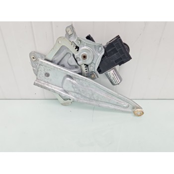 ELEVALUNAS TRASERO DERECHO 69830F4010 / 85720F4020 
