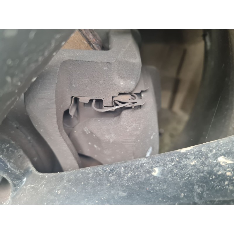 PINZA DE FRENO DELANTERA DERECHA 
