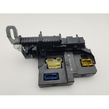 CAJA RELES / FUSIBLES 2045457001 / 2045456132 / 2044423400 / 5DK009225-26 