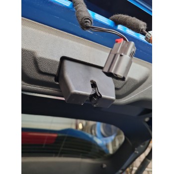 CERRADURA MALETERO / PORTON L1TAN442A66AA 