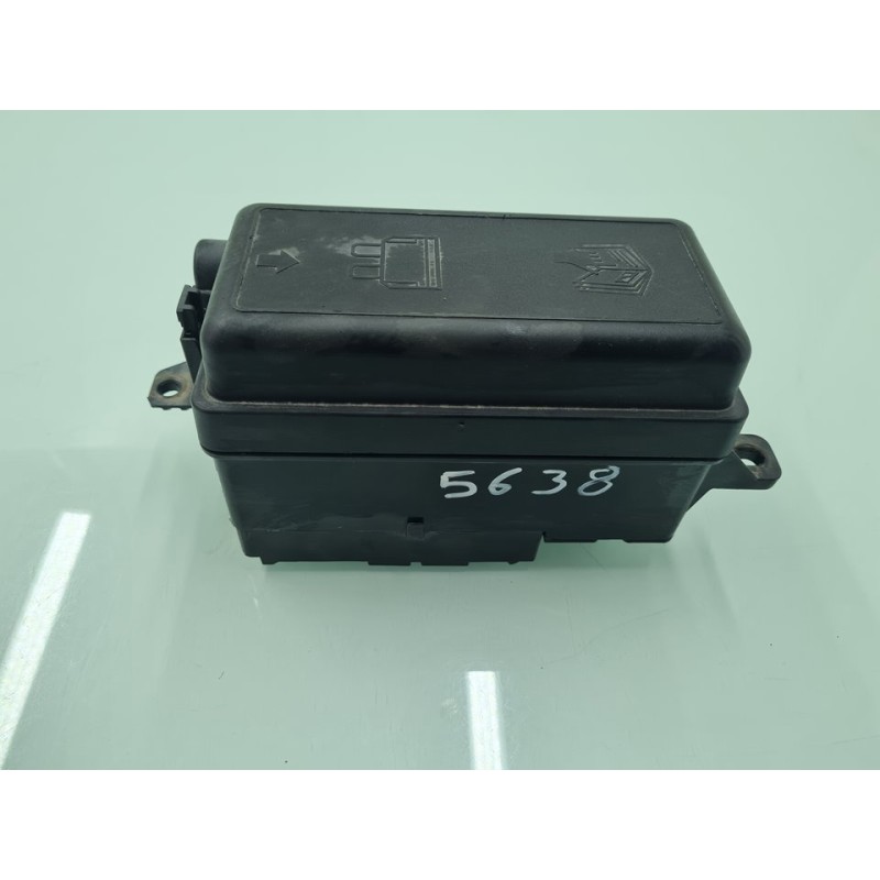 CAJA RELES / FUSIBLES 690660402 