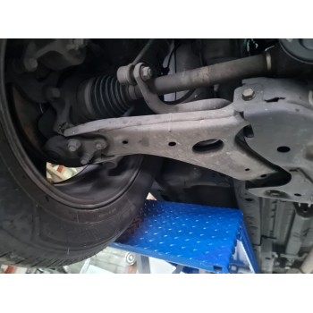 BRAZO SUSPENSION INFERIOR DELANTERO DERECHO 545012Y002 