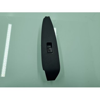 MANDO ELEVALUNAS DELANTERO DERECHO KD4566370 