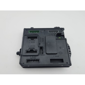 CAJA RELES / FUSIBLES 284B15986R 