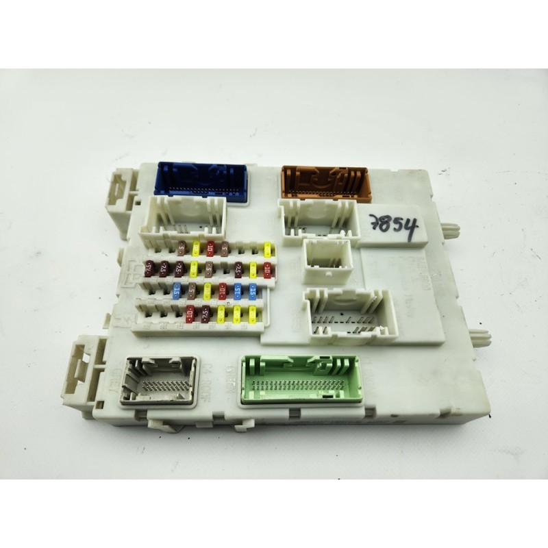 CAJA RELES / FUSIBLES F1FT14A073BF 