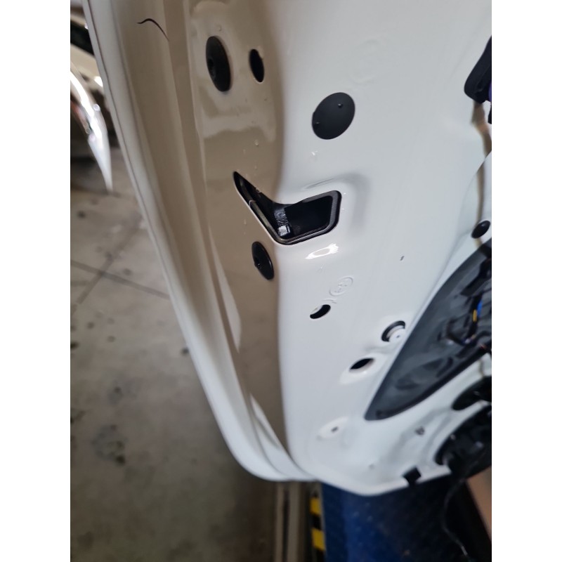 CERRADURA PUERTA TRASERA IZQUIERDA 5TA839015Q 