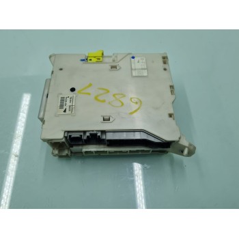 CAJA RELES / FUSIBLES 8273030631 
